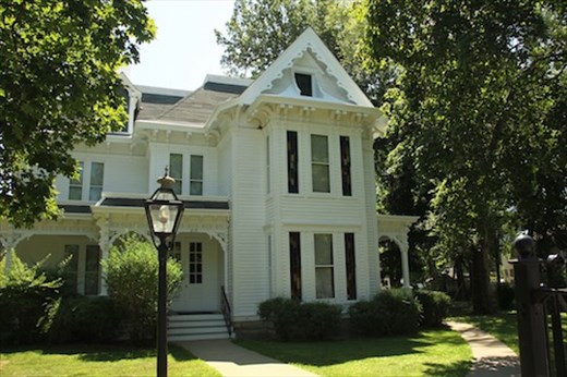 Harry's Home, Independence MO