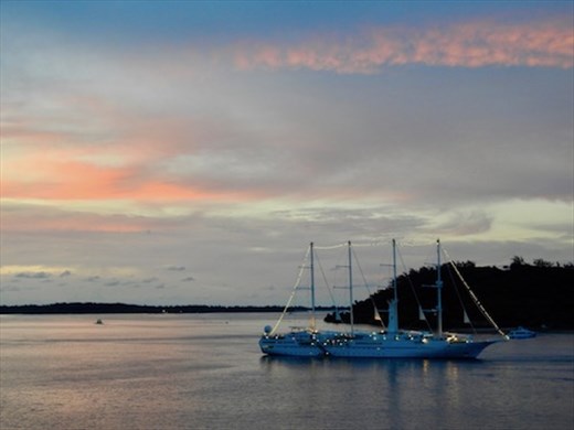 Only 25 ships visit Fakarava each year