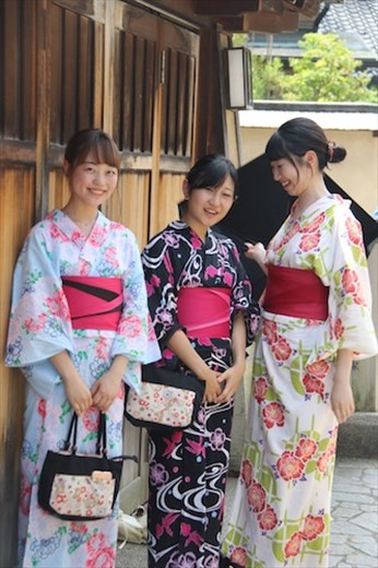 Geisha girls in Nagamachi Samurai District