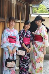 Geisha girls in Nagamachi Samurai District: by vagabonds3, Views[329]