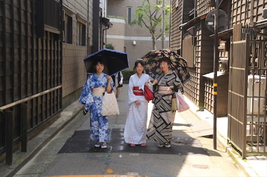 Geisha-flavored eye candy, Kanazawa