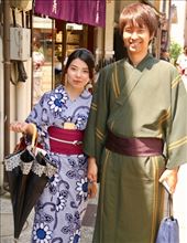Newlyweds in traditional garb, Kanazawa: by vagabonds3, Views[790]