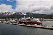 Antarctic bound cruise ships in Ushuaia: by vagabonds3, Views[249]