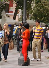 Ho de naranja, the orange whore, Gran Via, Madrid: by vagabondstoo, Views[1876]