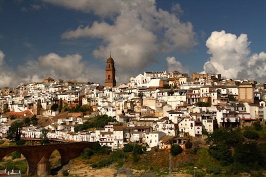 Montoro - pretty from the outside...but you'll be lost forever if you enter