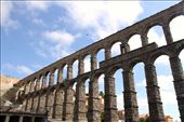 Roman aquaduct, still holding water, Segovia: by vagabondstoo, Views[1581]