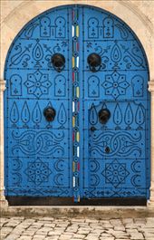 Blue door, Sidi Bou Said: by vagabondstoo, Views[558]