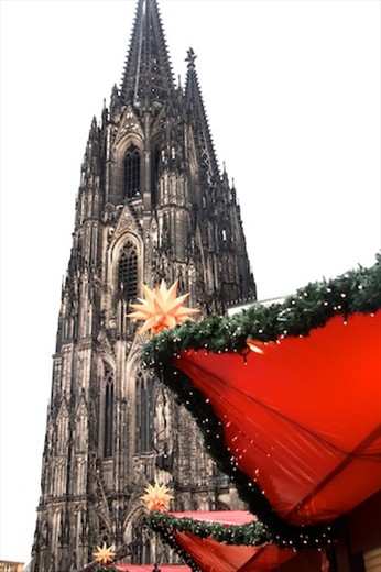 Cologne Cathedral from the Christmas Market