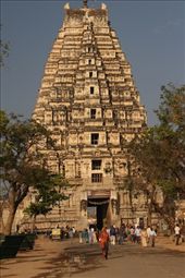 Virupaksha Temple, Hampi: by vagabondstoo, Views[523]