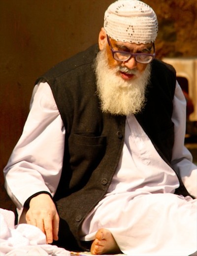 Mullah at Qtab Minar, Delhi