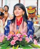 Bhutan's Queen Mother (borrowed from the Internet): by vagabondstoo, Views[727]