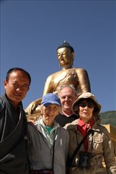 Penjur, Pam, Rene, Keiko and the Big Buddha: by vagabondstoo, Views[1242]