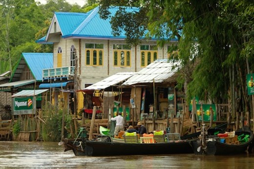 Inthein market, Inle Lake