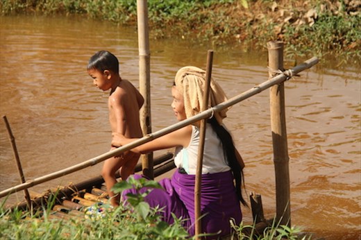 Bath time, Lake Inle