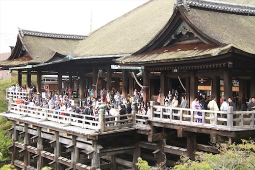 Kiyomizu-dera, it's a popular place, Kyoto