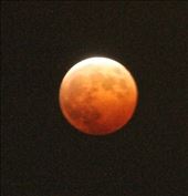 Full lunar eclipse, 8 October, Kyoto: by vagabondstoo, Views[556]