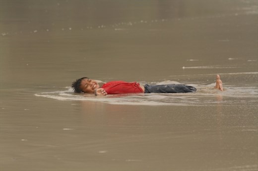 Boys will be boys, Sabang, Palawan
