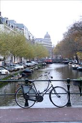 Bike and canal, Amsterdam: by vagabondstoo, Views[469]