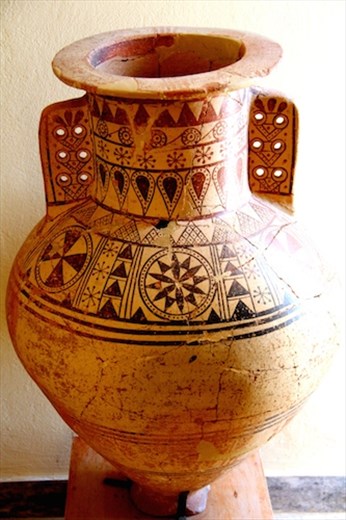 Jar from Akrotiri, Fira Prehistoric Museum