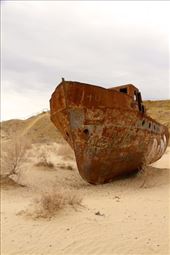 Beached fishing boat, Moynak: by vagabondstoo, Views[2217]