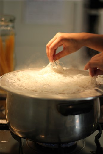 Testing the Bahn Hoi - should be sticky & cooked through