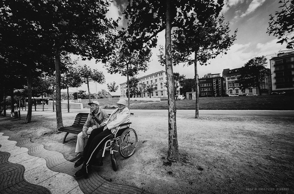 Starting my day taking photos in Dusseldorf's streets with this one.