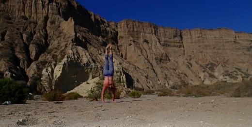Yep held this handstand for the 12sec auto timer......proud of myself!!