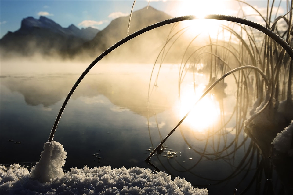 Early winter, the first snow in the mountains