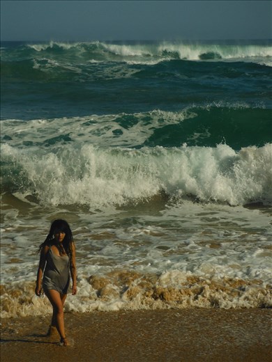 Duan in our amazing trip from West to East Coast in Australia, Craziest waves.