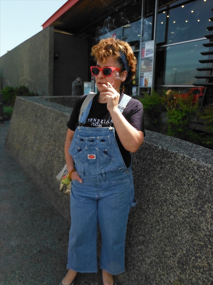 I met this lady and loved her style, she was sad though. Loved to talk with her.