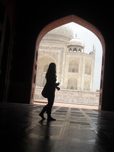 beauty with beauty with a slightly shaded touch