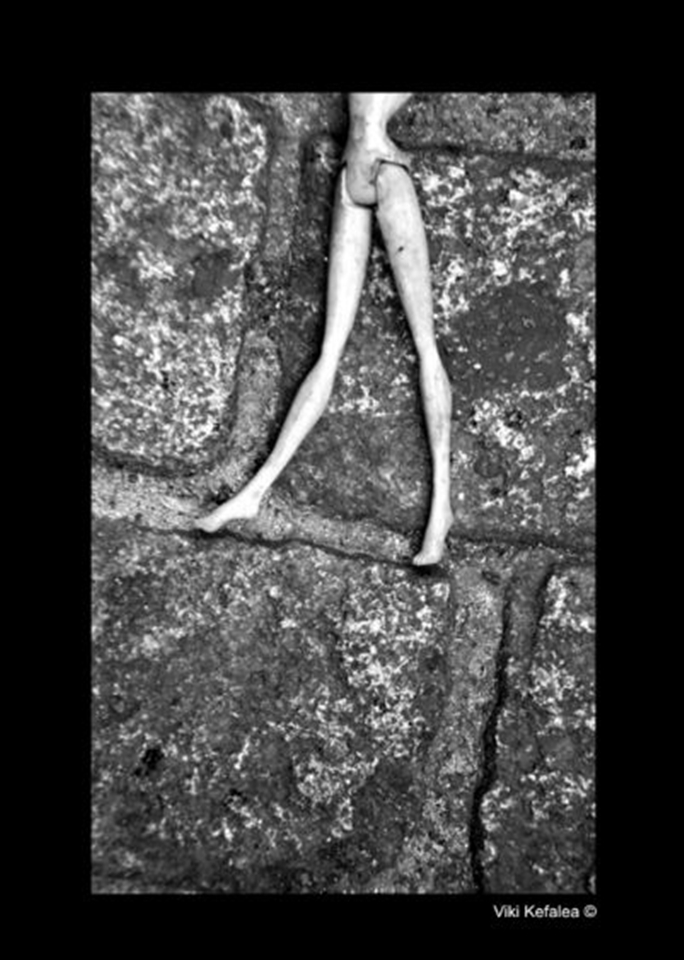 Paris - Walking around. Lost in a croud