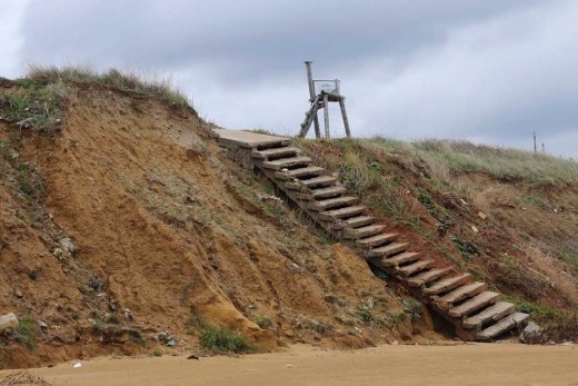 The place was looking like people abandoned it some time ago. Things around were partly ruined but obviously some time ago it was used for purpose.