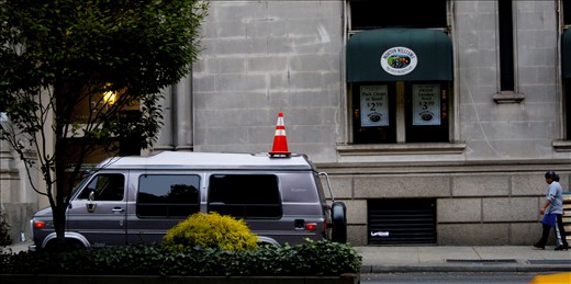 I like how you can use photos to highlight the obscurity of everyday scenes.