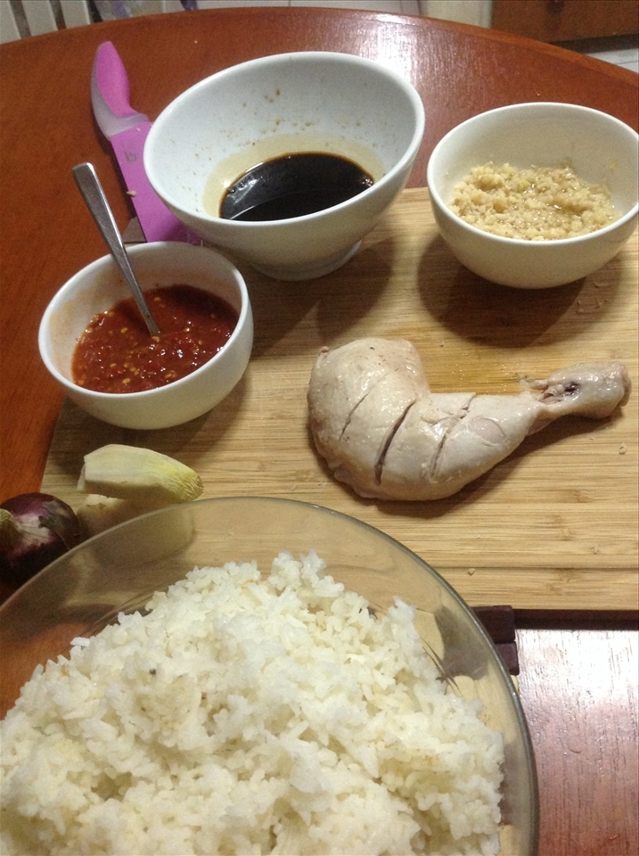 this is my finished version of the Hainanese Chicken Rice