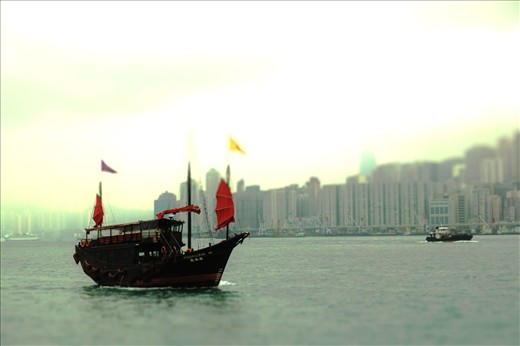 This boat never fails to show up every time you are in Hong Kong