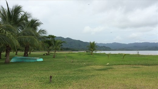Beach on the way to Montezuma