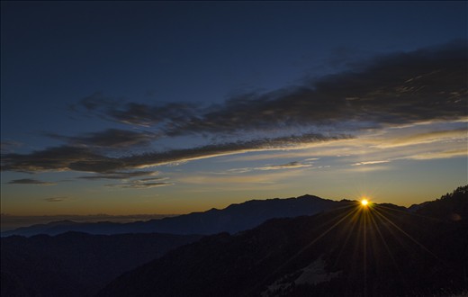 faraway, the misty mountain cold (369 Cabin, Syue Mt.)