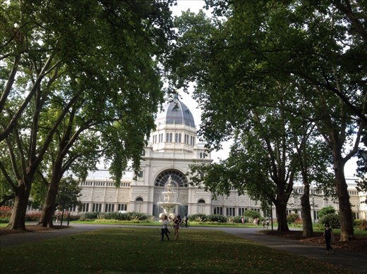 Carlton House - Melbourne