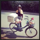 Mr Leng, the ice cream man, Luang Prabang: by wanderandshare, Views[227]
