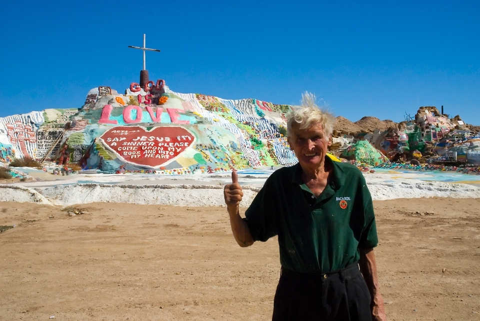 The man himself, Leonard Knight. With a calling from God in his head and more drive than I've ever seen by one man he has created a piece of roadside Americana art that is not rivaled by many. 