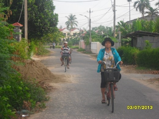 Signts on morning walk Hoi An