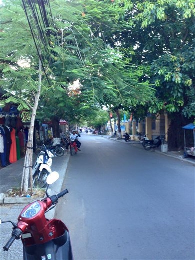Streets are quiet in HoiAn. 