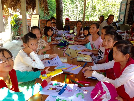 Kids at the cafe / school at AnBang