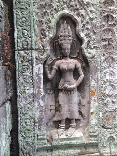 Angkor Wat Complex. The stone carvings re so detailed. 