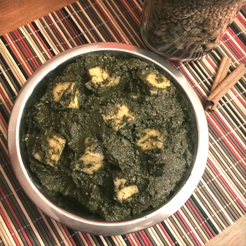 Don't be shy. Dive in with some garlic naan.