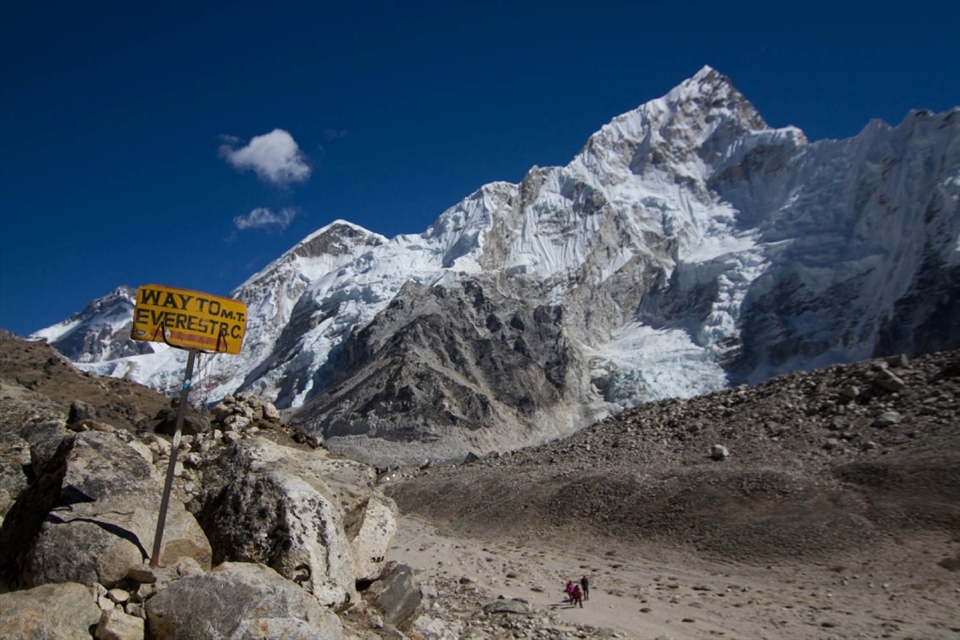 The sign to Mt Everest. Only 50% of people who embark to Base Camp make it. This is the make or break point. I am fortunately one of those successful, but it definitely wasn't easy.