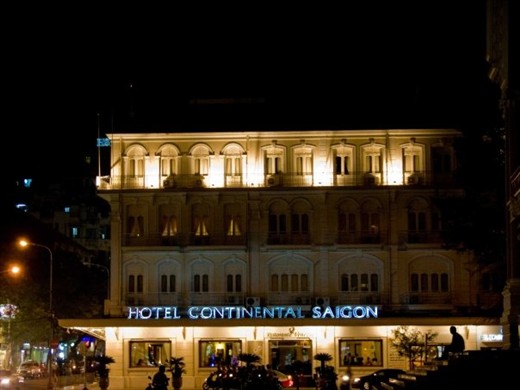 lost in saigon - sit alone in the middle of the history