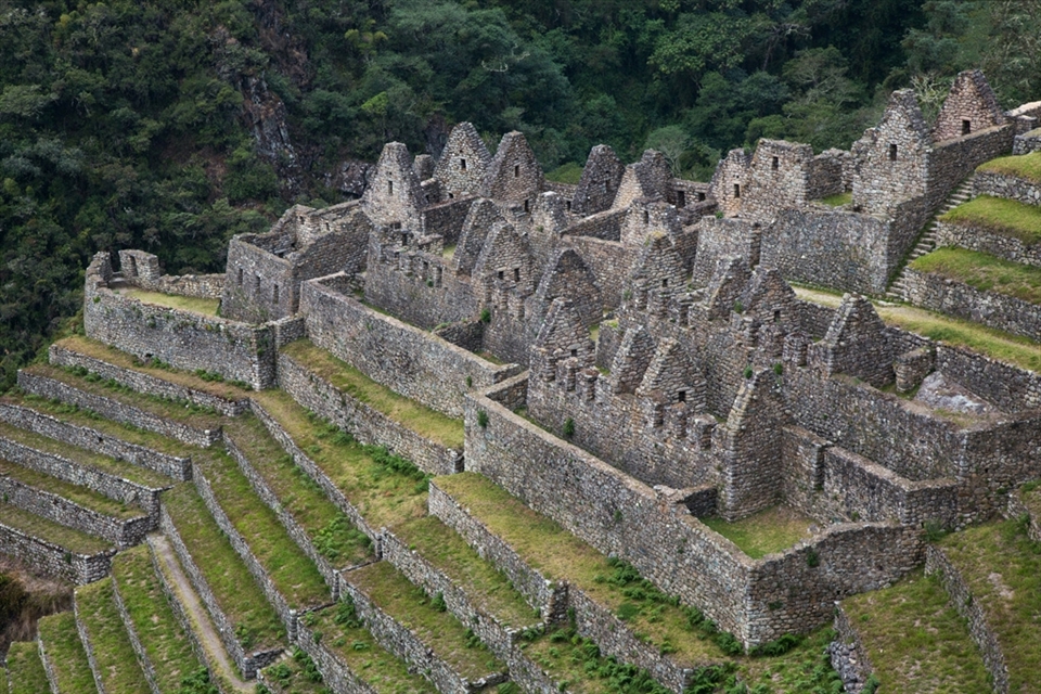 Winaywayna, reached on the third day along the Inca trail, is a stunning Inca site consisting of residential areas, fountains, stairways and agricultural terraces. It sits on a steep slope high above the Urubamba River.   