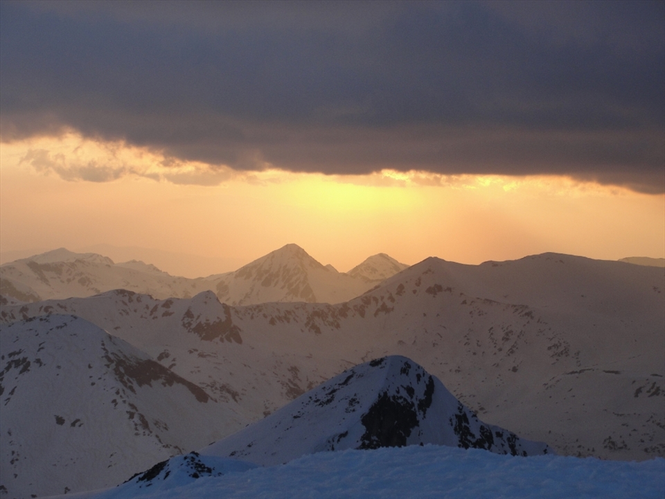 This peak in the heart of the mountain is called Polejan, which means 